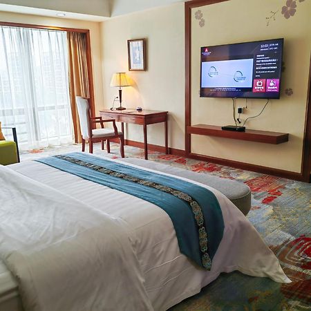 Gladden Hotel Jiangmen Dış mekan fotoğraf