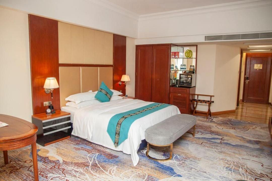 Gladden Hotel Jiangmen Dış mekan fotoğraf