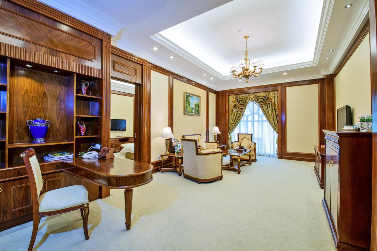 Gladden Hotel Jiangmen Dış mekan fotoğraf