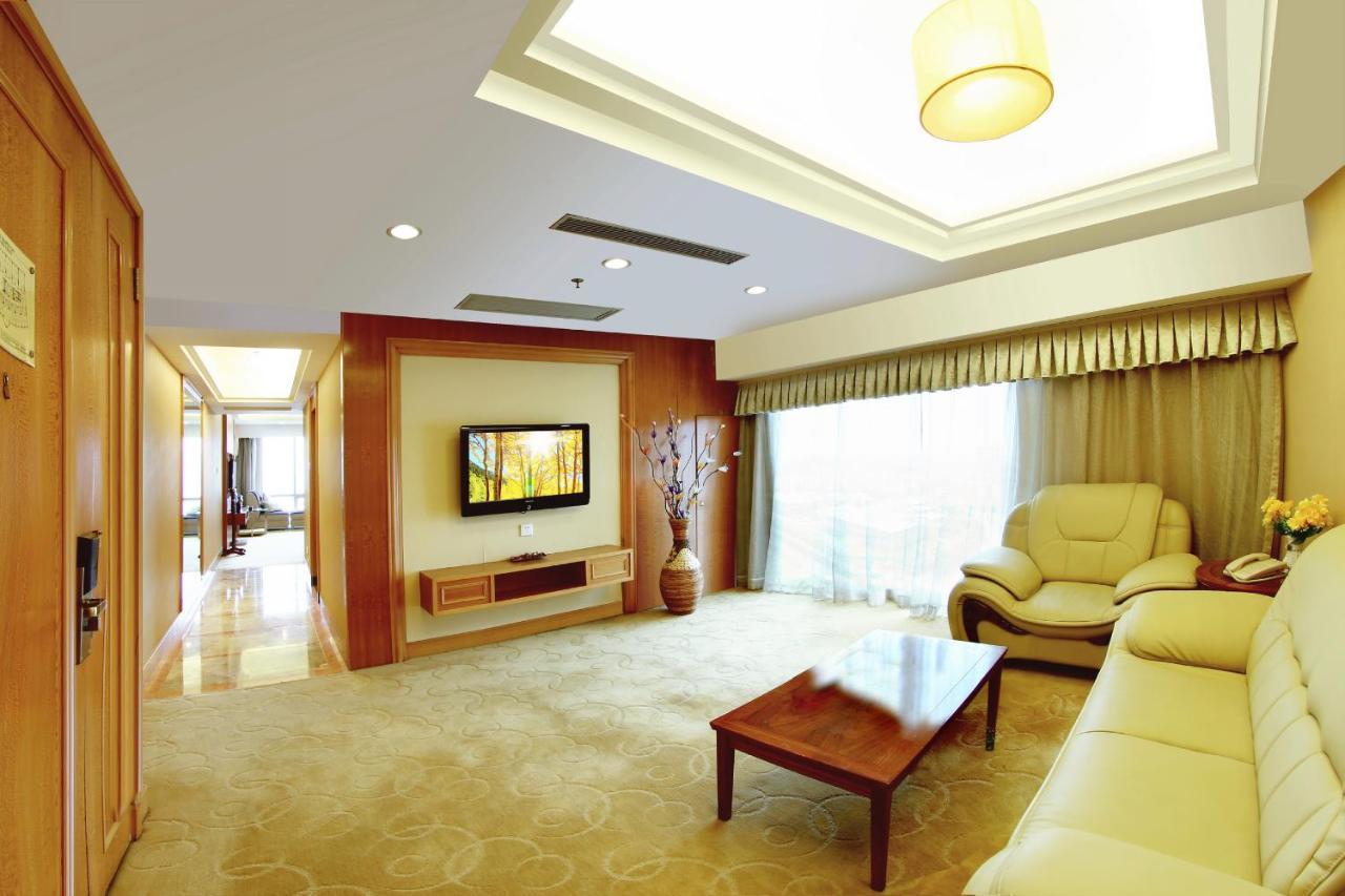 Gladden Hotel Jiangmen Dış mekan fotoğraf