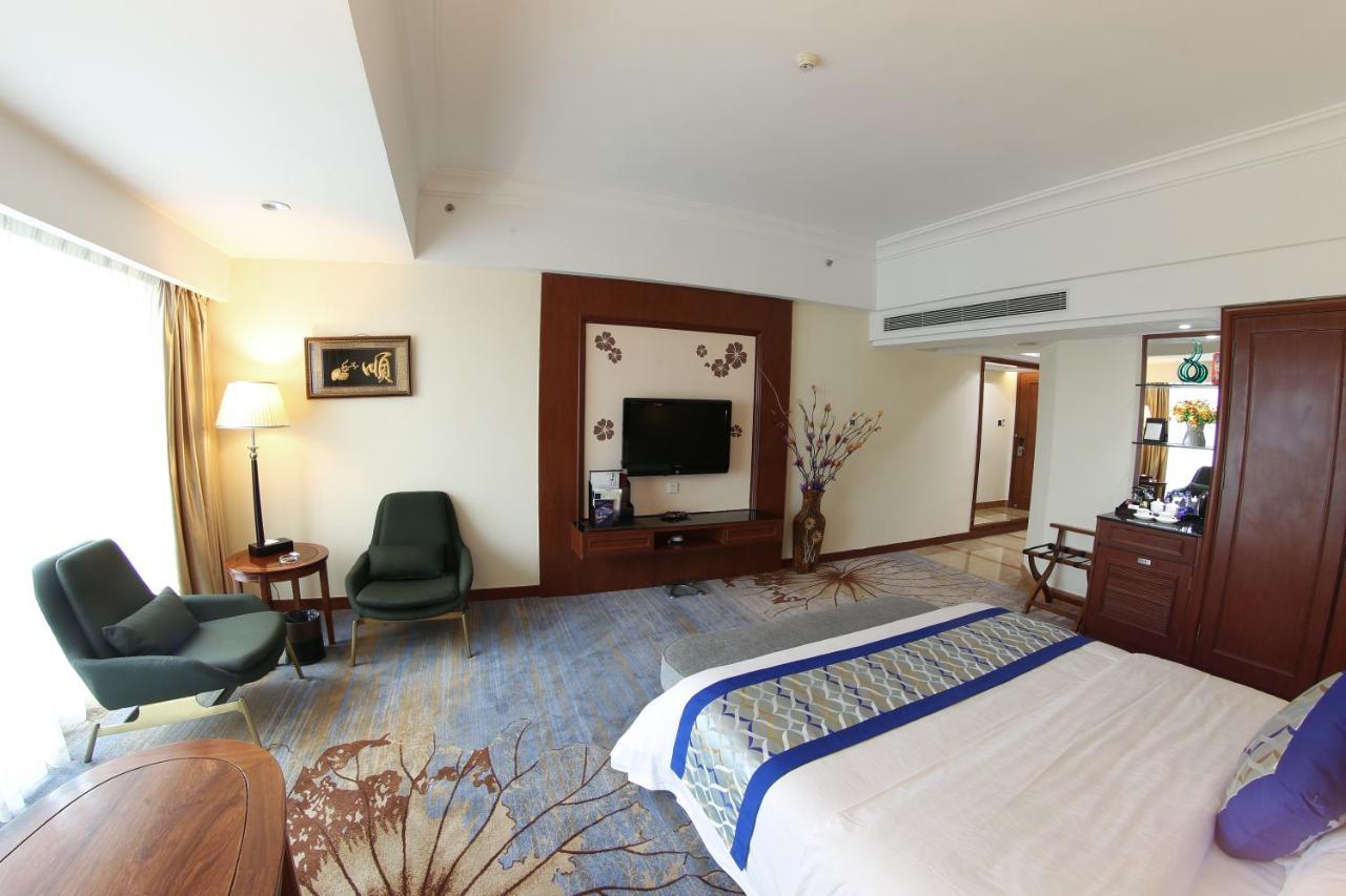 Gladden Hotel Jiangmen Dış mekan fotoğraf
